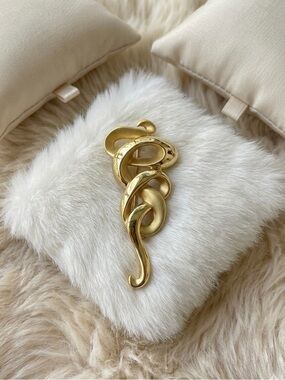 Vintage Gold Tone Abstract Swirl Brooch Large Sculptural Ribbon Statement Pin